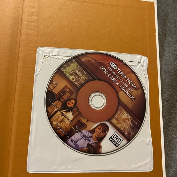 The‎ Labrador Retriever Hardcover Book With DVD - Picture 3 of 4